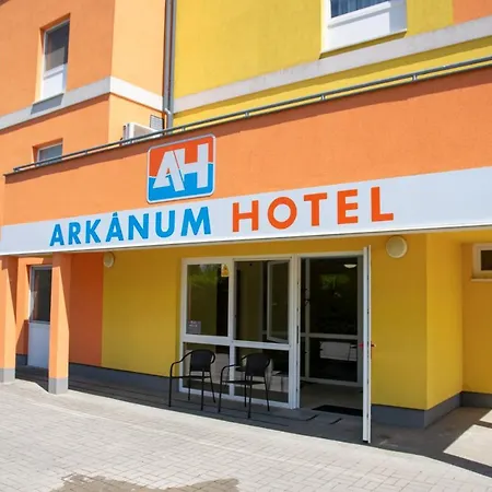 Arkanum Отель Балатонмариафюрдё