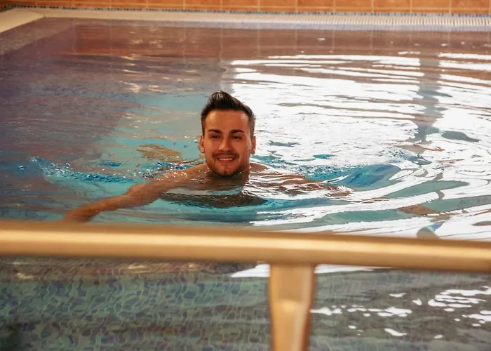 Arkanum Wellness Hotel Otel 2*